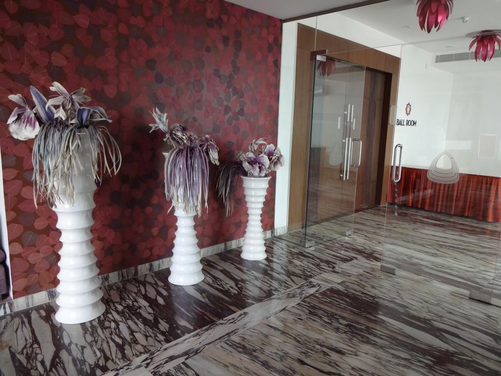 Hotel The Arcadia Coimbatore Esterno foto