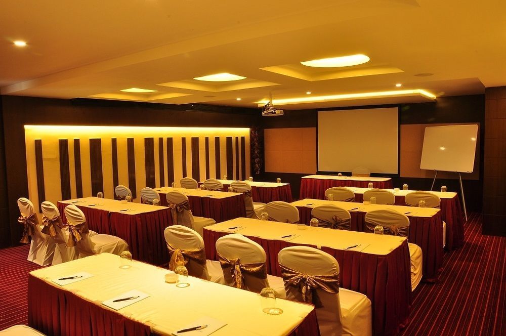 Hotel The Arcadia Coimbatore Esterno foto